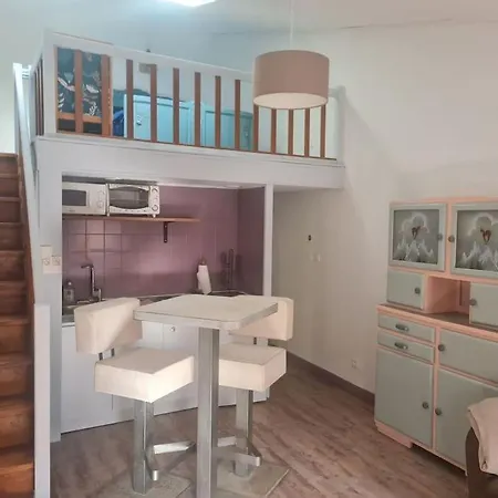 Studio Centre Ville Privas Extérieur photo